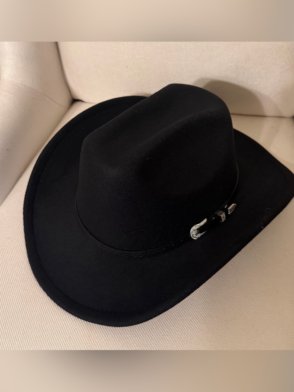 Unisex Black Felt Western Hat - Classic Fedora Cowboy Style with Buckle